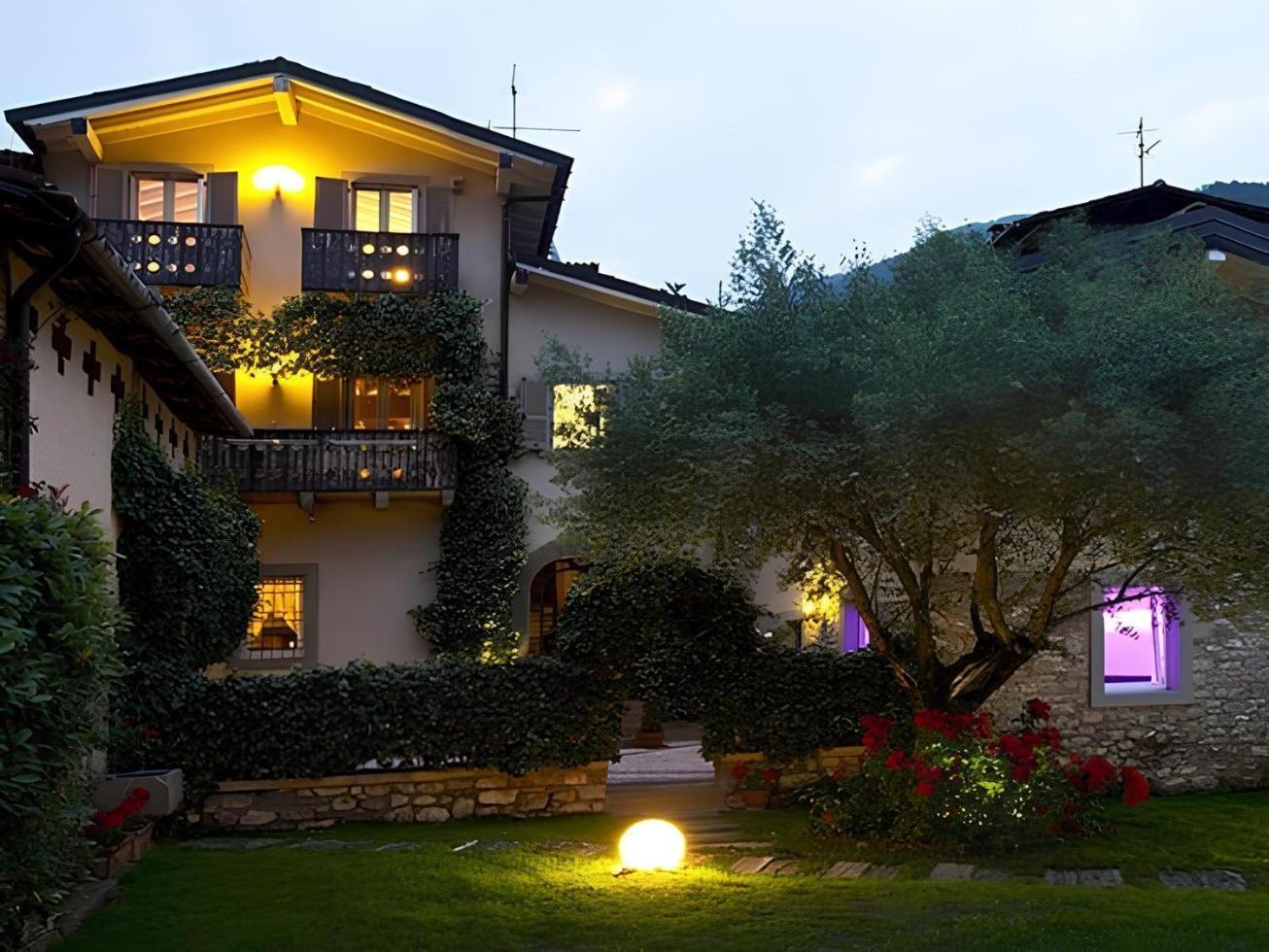 Bed And Breakfast Casa Del Nonno Adrara San Rocco Exterior foto